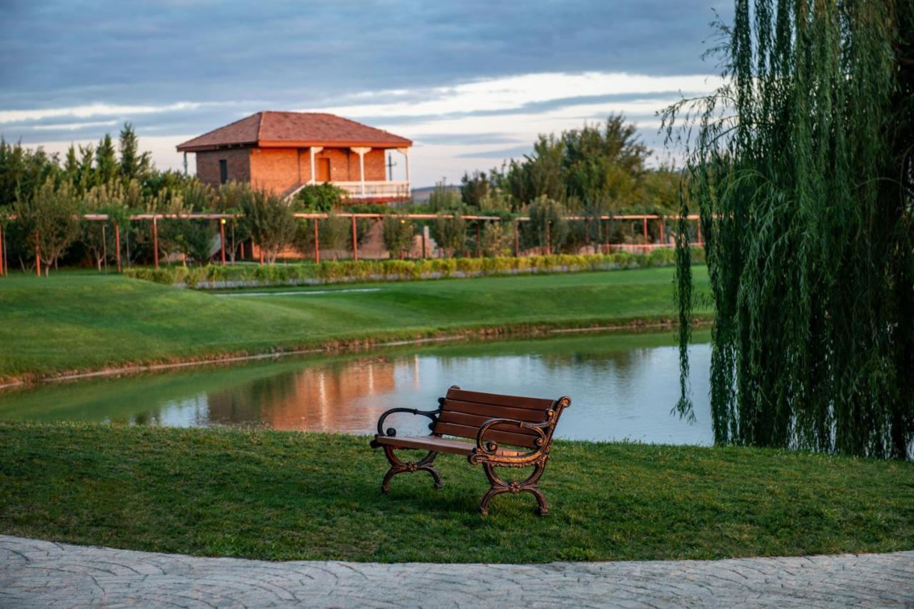 Kachretʼi Ambassadori Kachreti Golf Resort מראה חיצוני תמונה